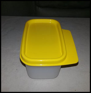 TUPPERWARE 1 MINI KEEP TABS STORAGE KEEPER CONTAINER w/ YELLOW TABBED SEAL
