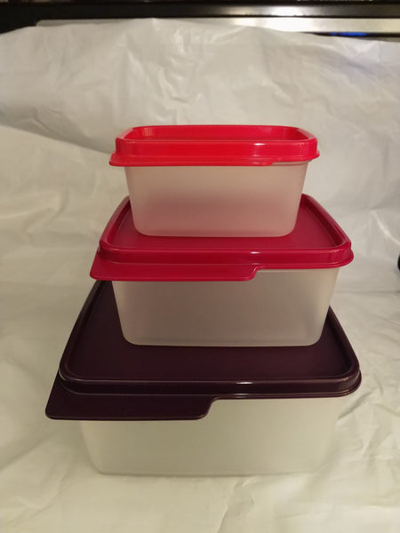 TUPPERWARE KEEP TABS 3-PIECE SQUARE NESTING STORAGE CONTAINERS w/ TABBED SEALS - Plastic Glass and Wax