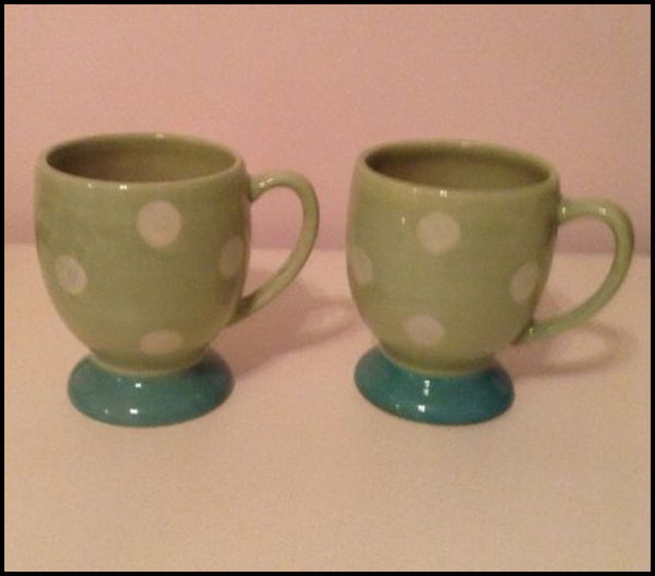 SOUTHERN LIVING AT HOME PITTMAN PROVENCE POLKA DOT PEDESTAL MUGS Set / 2