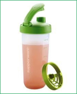 TUPPERWARE 2.5-C QUICK SHAKE CONTAINER MEASURE STORE POUR MIX BLEND MARGARITA & LETTUCE LEAF GREEN - Plastic Glass and Wax