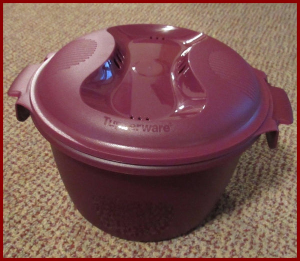 Tupperware Microwave LARGE Round 4-cup Rice / Grain Maker / Cooker  / Steamer in RHUBARB PURPLE - Plastic Glass and Wax