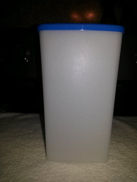 TUPPERWARE ONE (1) SQUARE ROUND TALL DEEP 1/2-GAL / 64-oz SHEER FREEZER STORAGE CONTAINER BLUE SEAL - Plastic Glass and Wax