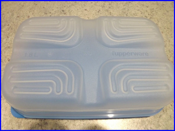 TUPPERWARE SURF 'N TURF FridgeSmart MEDIUM DEEP Storage Container Keeper TRUE BLUE VENTED SEAL