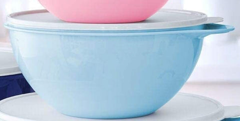 TUPPERWARE 19-C THATS A BOWL MEDIUM LIGHT BABY BLUE WHITE TABBED SEAL - Plastic Glass and Wax ~ PGW