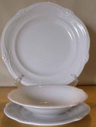 Southern Living at HOME GALLERY WHITE WARE CERAMIC POTTERY 2 SOUP BOWLS - Plastic Glass and Wax ~ PGW