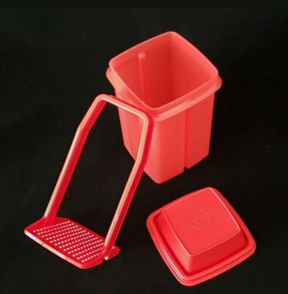 TUPPERWARE 3-Pc SMALL Pick-A-Deli 5-cup Refrigerator Pickle Celery Container Strainer RED - Plastic Glass and Wax