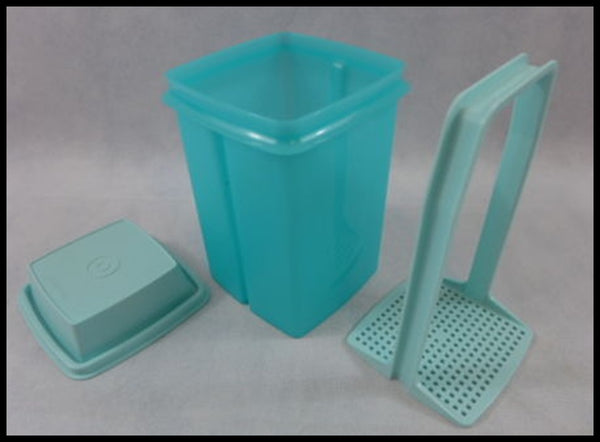 TUPPERWARE 3-Pc Pick-A-Deli 8.5-cup Refrigerator Pickle Celery Container Strainer Bold n Blue